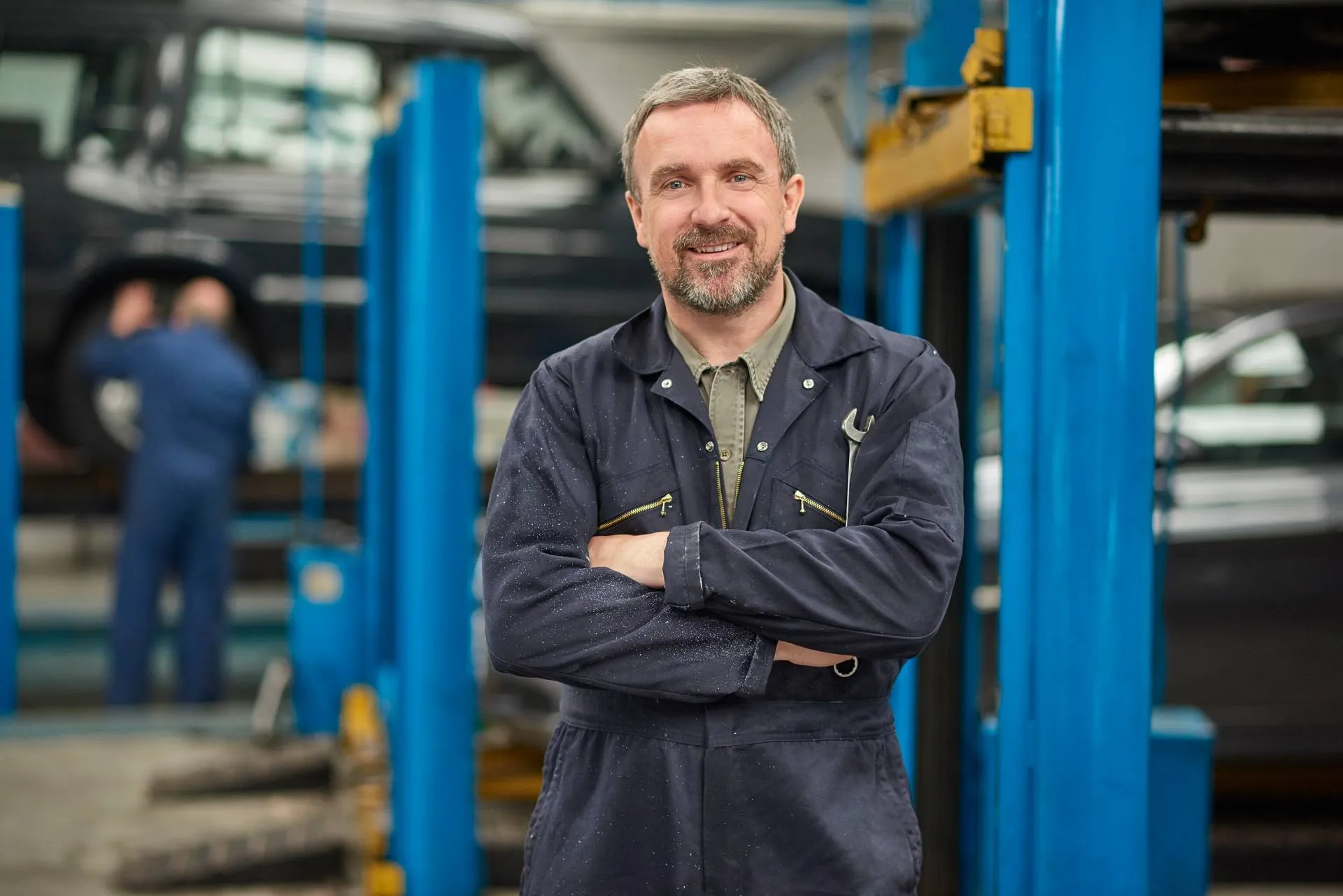 Un réparateur partenaire dans son atelier